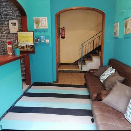 Residencia Sant Jordi Llanca Hostel Ngoại thất bức ảnh
